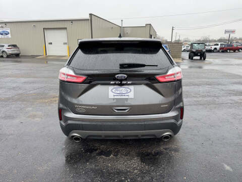 2024 Ford Edge Titanium