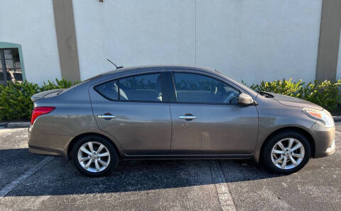 2015 Nissan Versa 1.6 SL