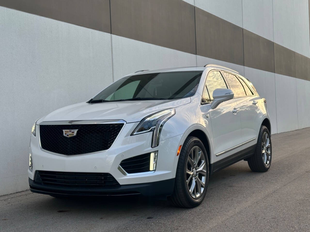 2020 Cadillac XT5 for sale at Phoenix Motor Co in Romulus, MI