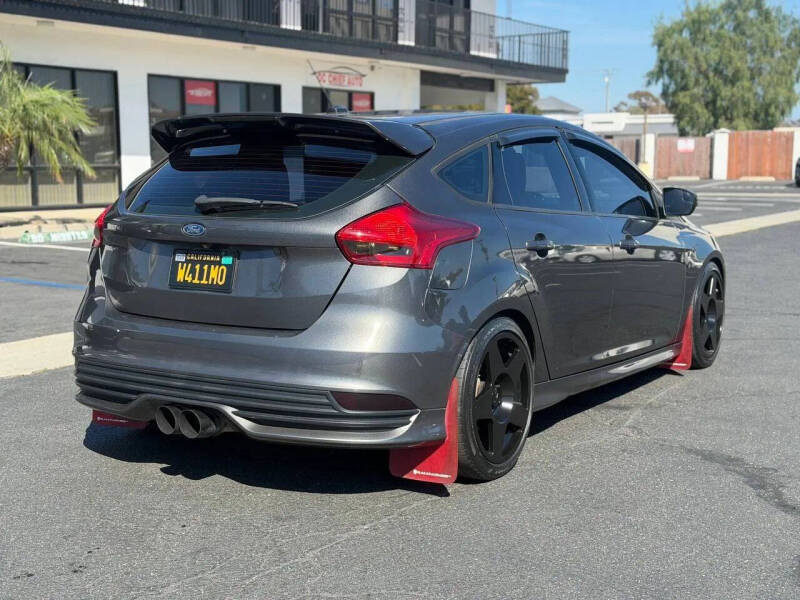 2017 Ford Focus ST