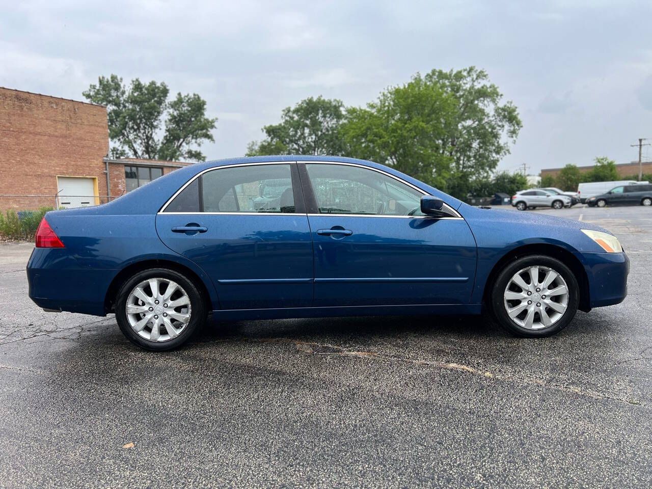 2006 Honda Accord for sale at Ideal Cars LLC in Skokie, IL