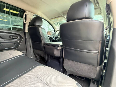2017 Nissan Titan S