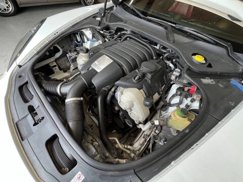 2014 Porsche Panamera 4