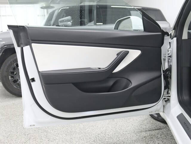 2020 Tesla Model 3 Performance