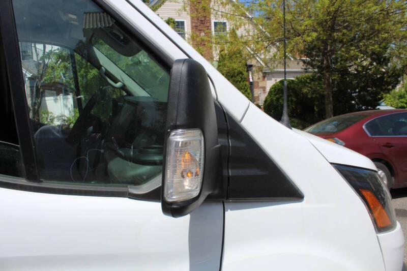 2021 Ford Transit 250