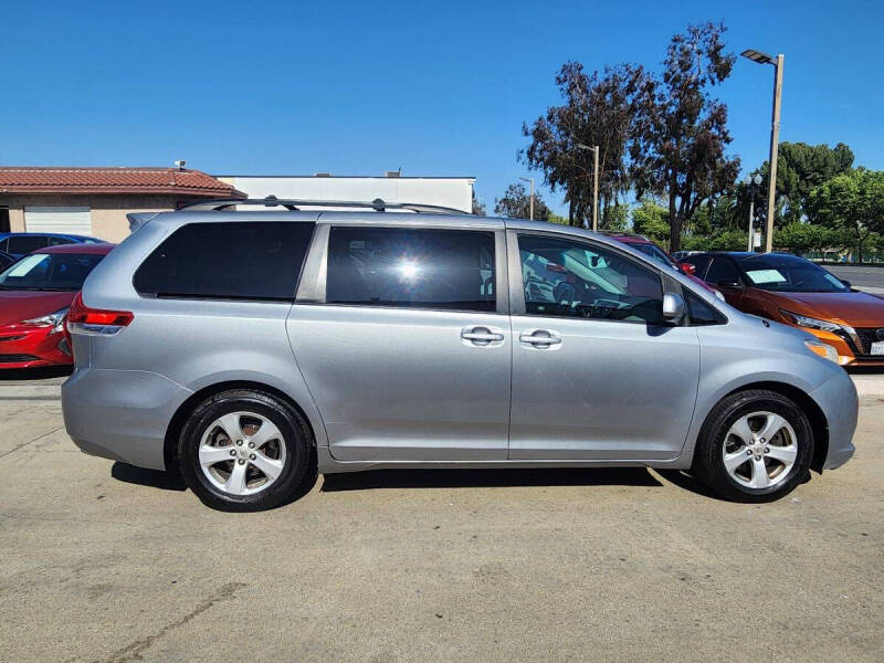 2011 Toyota Sienna