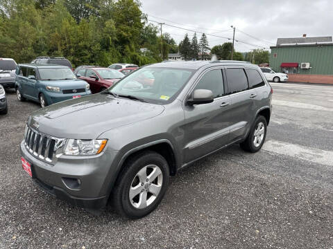 2011 Jeep Grand Cherokee for sale at DAN KEARNEY'S USED CARS in Center Rutland VT
