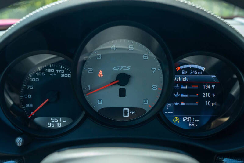 2025 Porsche 718 Cayman GTS 4.0