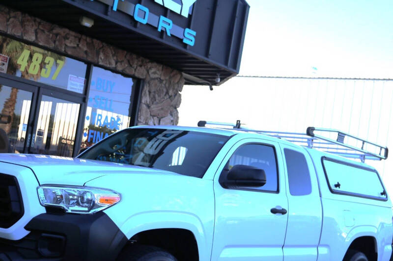 2020 Toyota Tacoma SR