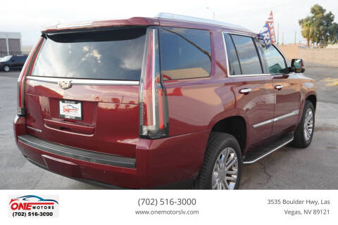 2016 Cadillac Escalade Standard