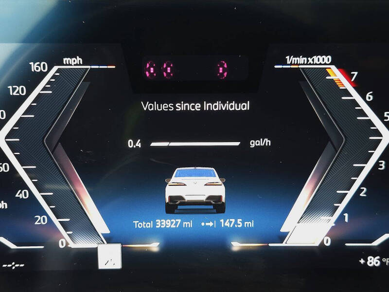 2023 BMW 7 Series 740i