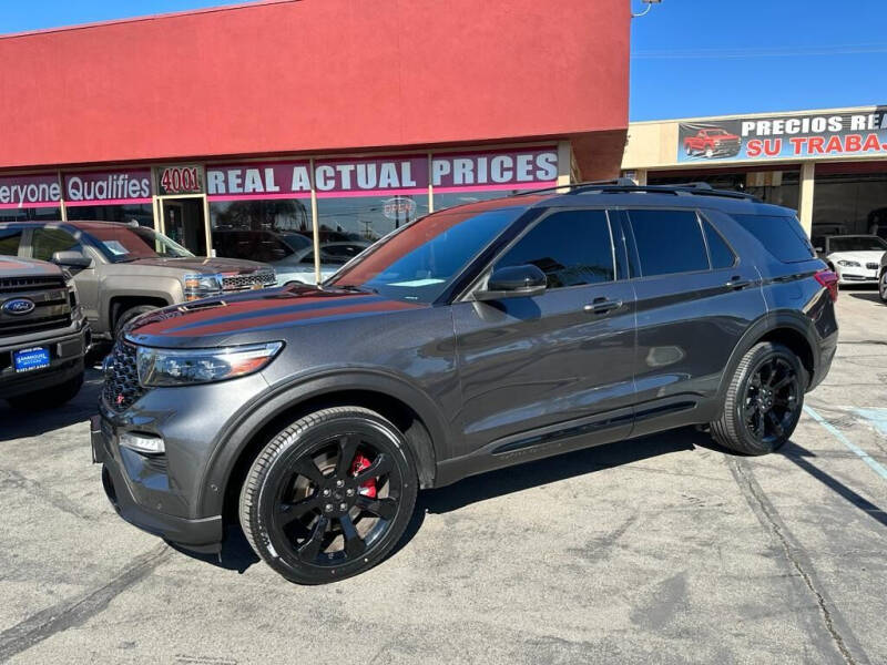 2020 Ford Explorer ST's photo