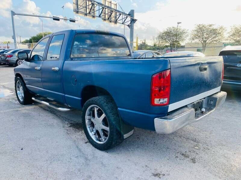 2005 Dodge Ram 1500 for sale at 33 Auto Sales Miami in Miami, FL