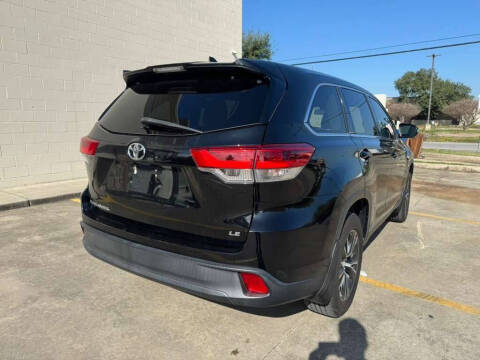 2019 Toyota Highlander LE Plus