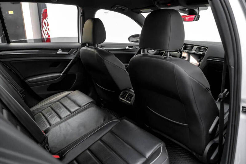 2019 Volkswagen Golf R 4Motion