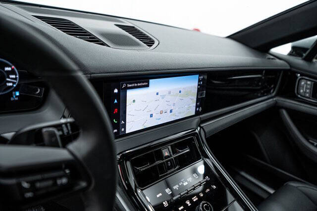 2026 Porsche Panamera 4