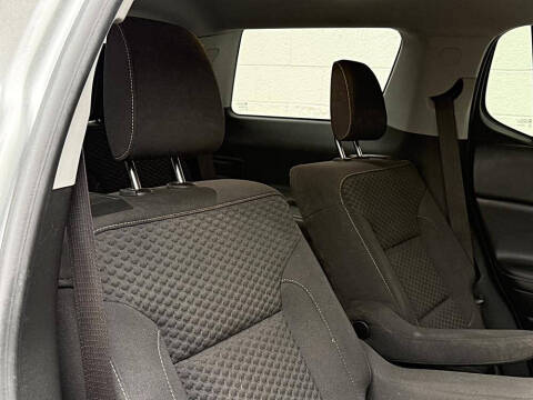 2017 GMC Acadia SLE-2