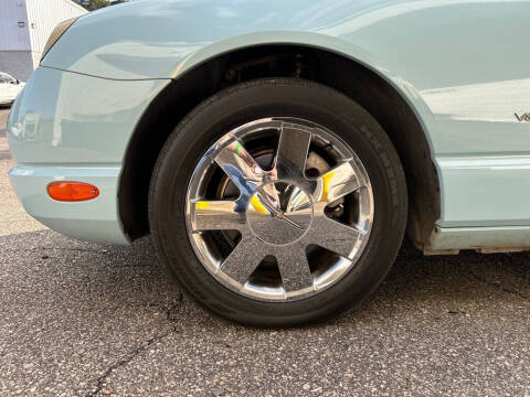 2003 Ford Thunderbird