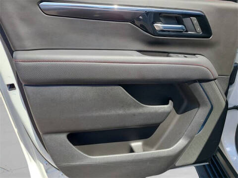 2025 Chevrolet Suburban RST