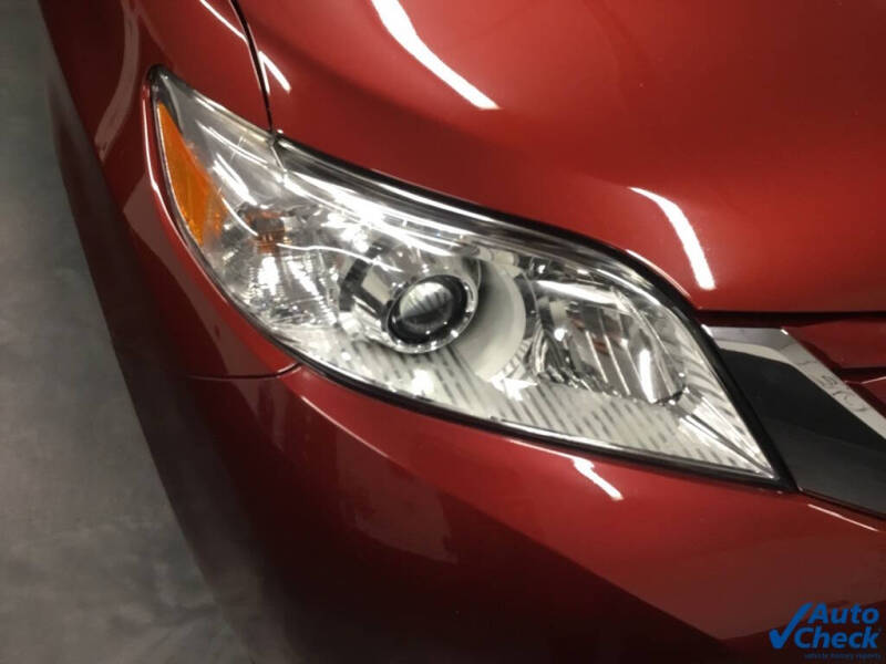 2017 Toyota Sienna LE 7-Passenger