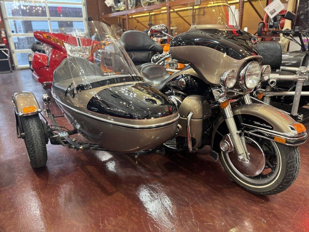 2004 Harley-Davidson FLHTCUI - Electra Glide 2