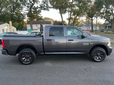 2017 RAM 1500 Express
