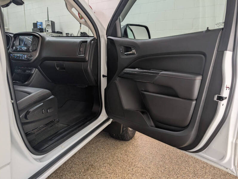2017 GMC Canyon SLE