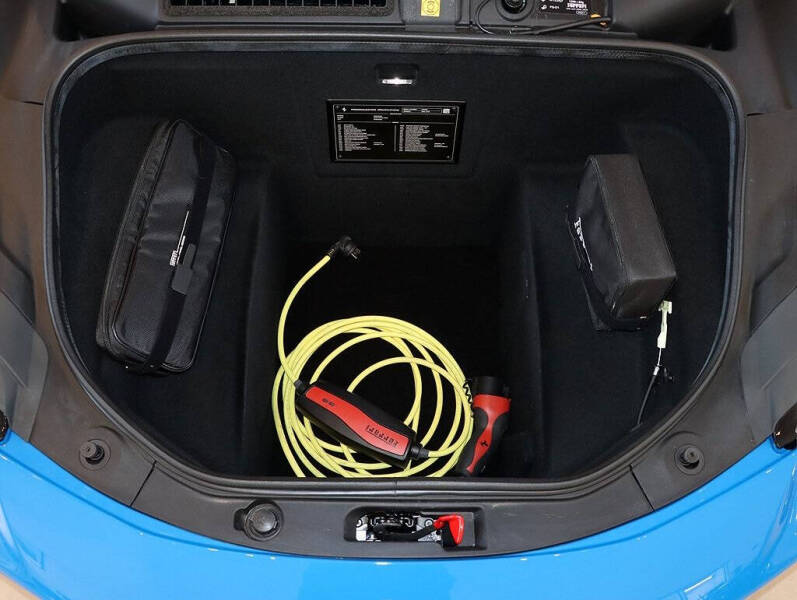 2024 Ferrari 296 GTS