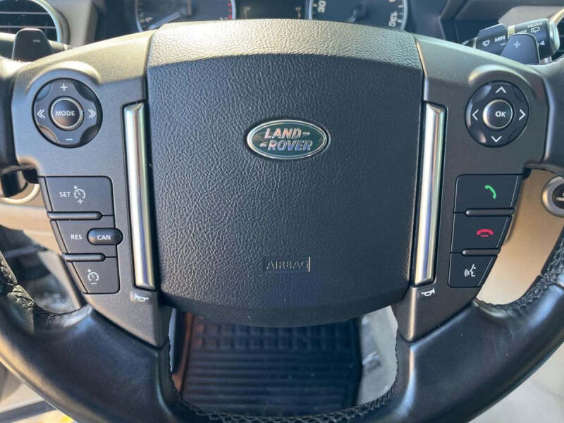 2016 Land Rover LR4 HSE LUX