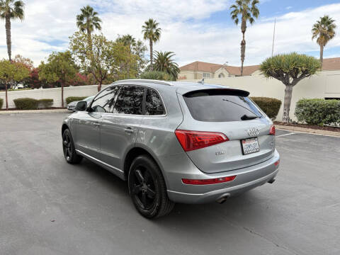 2011 Audi Q5 2.0T quattro Premium Plus