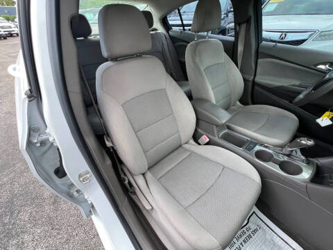 2018 Chevrolet Cruze LT Auto