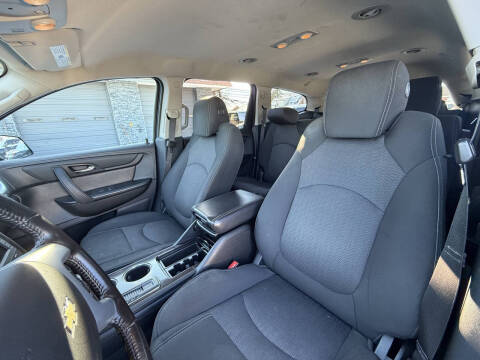 2017 Chevrolet Traverse LT