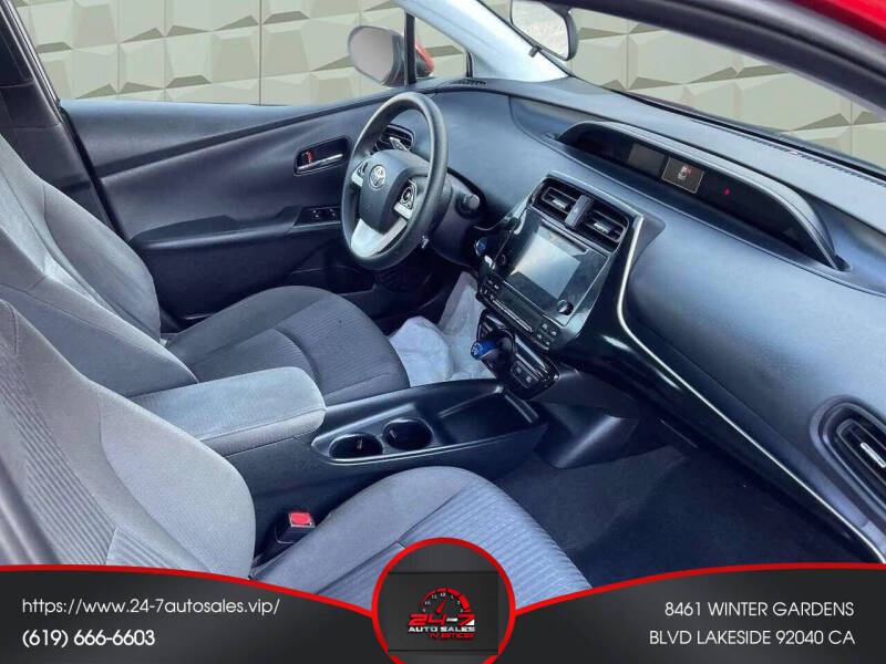 2017 Toyota Prius Two