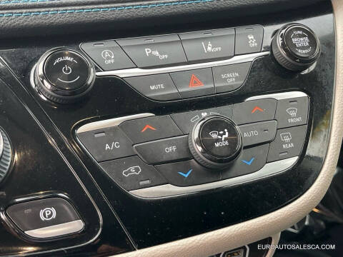 2021 Chrysler Pacifica Touring L