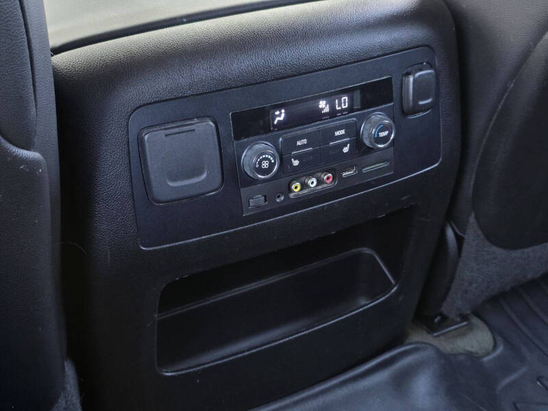 2015 Chevrolet Suburban LTZ