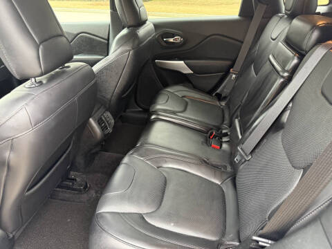 2017 Jeep Cherokee Overland