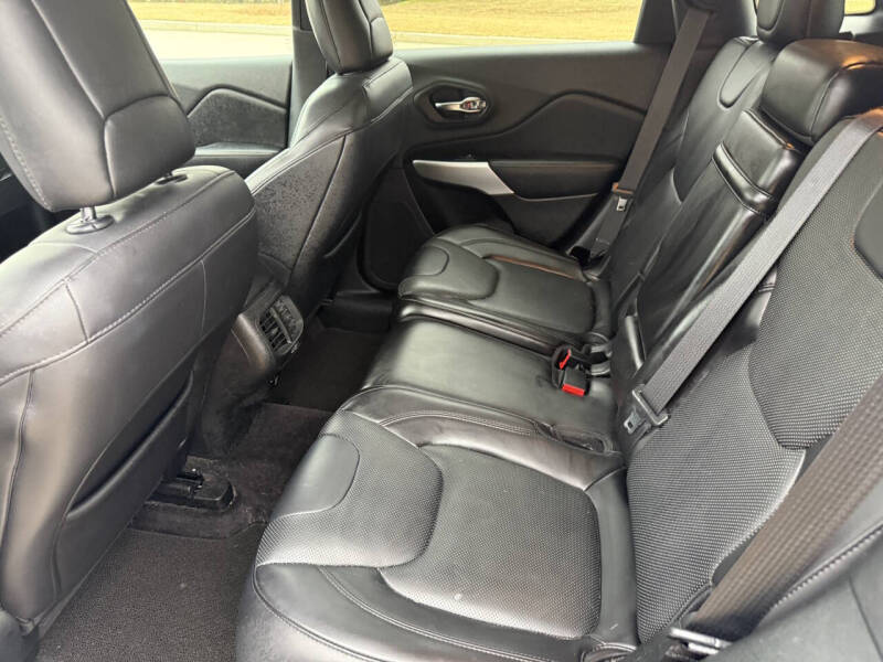 2017 Jeep Cherokee Overland