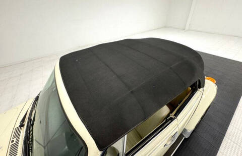 1977 Volkswagen Super Beetle