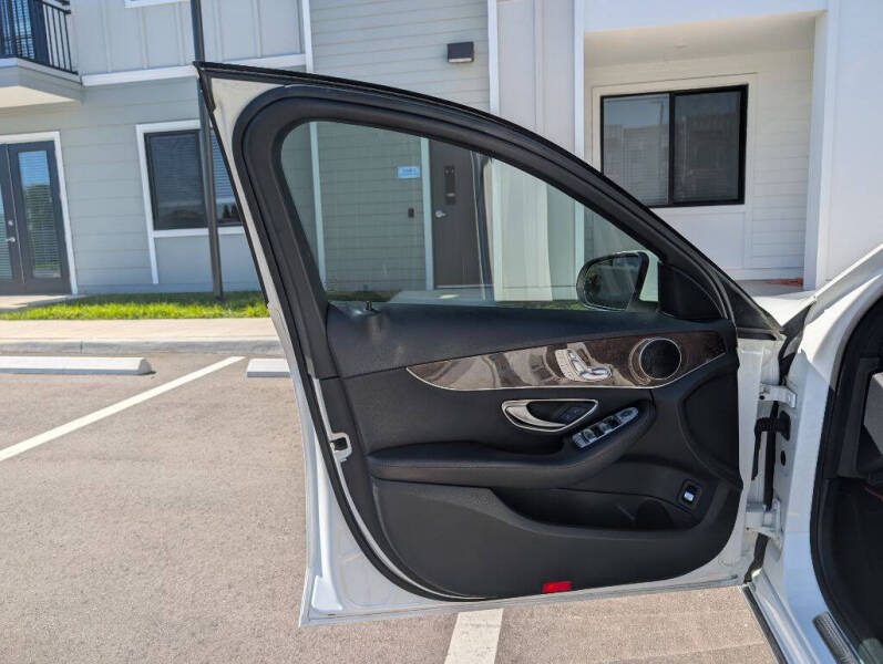 2018 Mercedes-Benz C-Class C 300