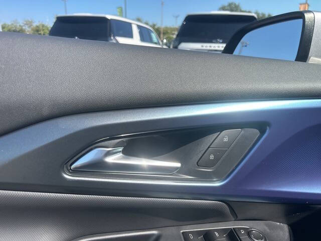 2026 Chevrolet Equinox EV LT 2