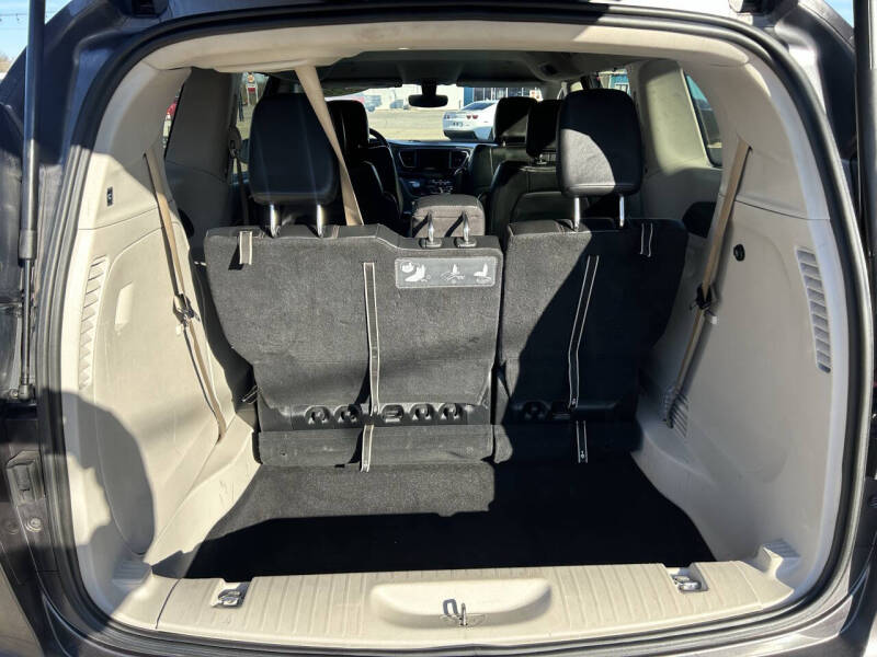 2020 Chrysler Pacifica Touring L