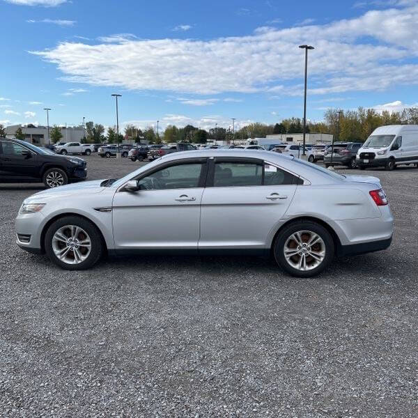 2013 Ford Taurus for sale at Green Light Auto in Bridgeton, NJ