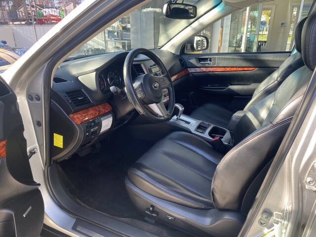 2011 Subaru Outback 2.5i Limited