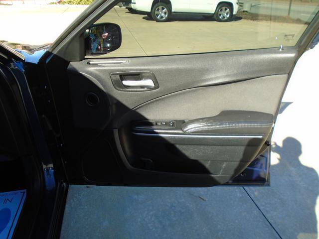 2017 Dodge Charger SE