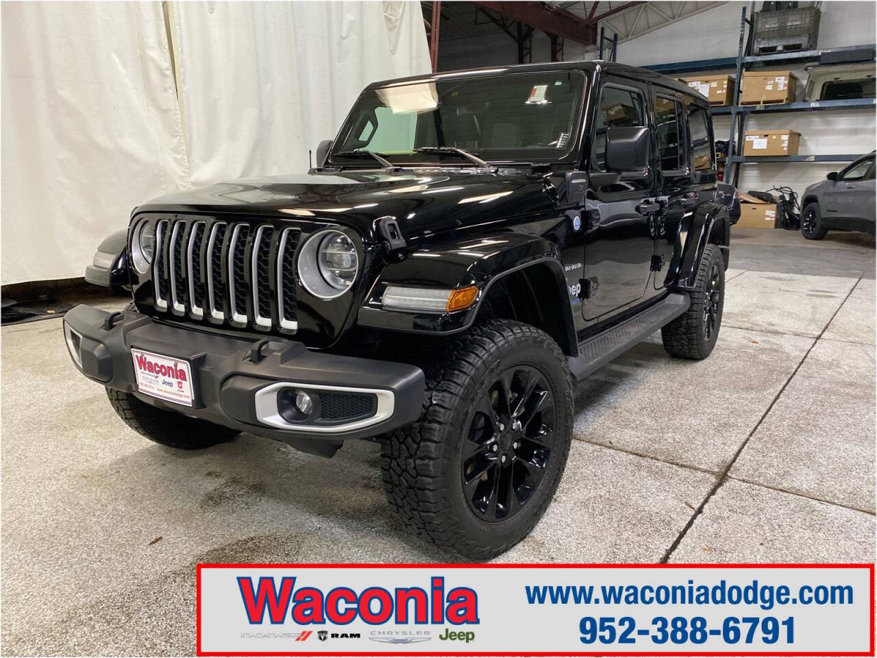 2021 Jeep Wrangler Unlimited for sale at Victoria Auto Sales in Victoria, MN