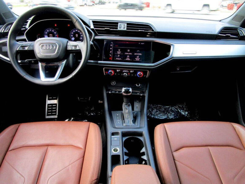 2021 Audi Q3 quattro S line Premium 45 TFSI