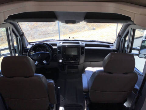 2019 **SUPER REDUCED** Winnebago View 24G / 24ft