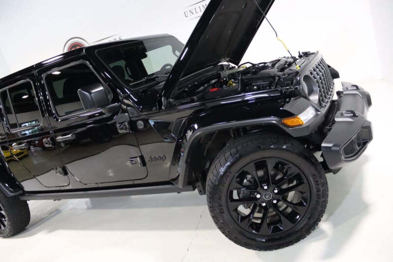 2024 Jeep Gladiator NightHawk