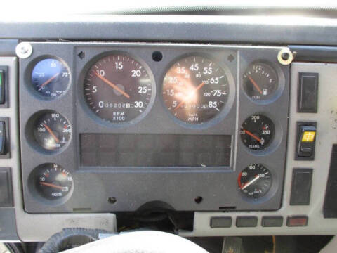 2000 Freightliner FL60