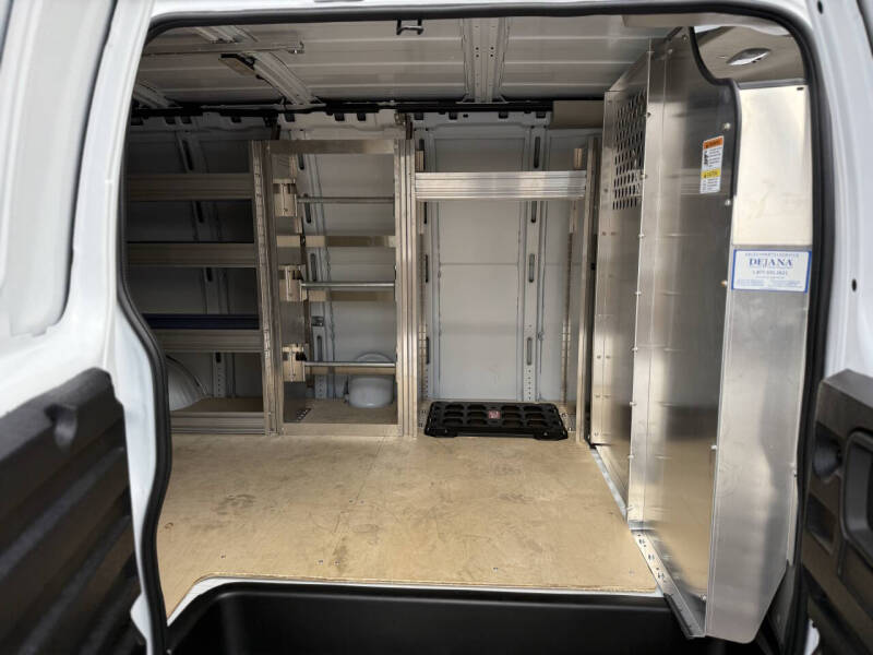 2025 Chevrolet Express 2500